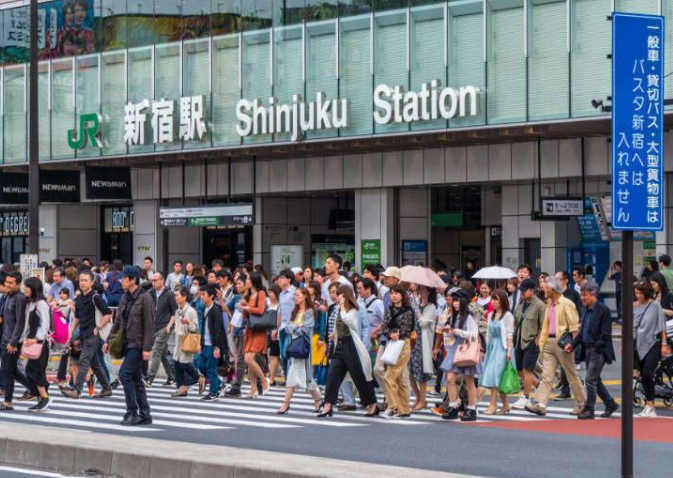 新宿車站真的超像迷宮！新宿讓人超驚訝的5大印象